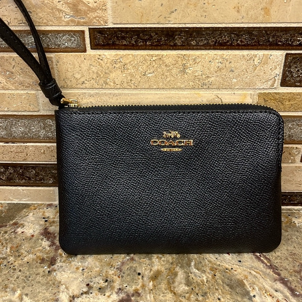 - NWOT Black Pebbled Leather Coach  Wristlet